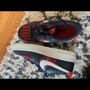Nike air forces size 7y